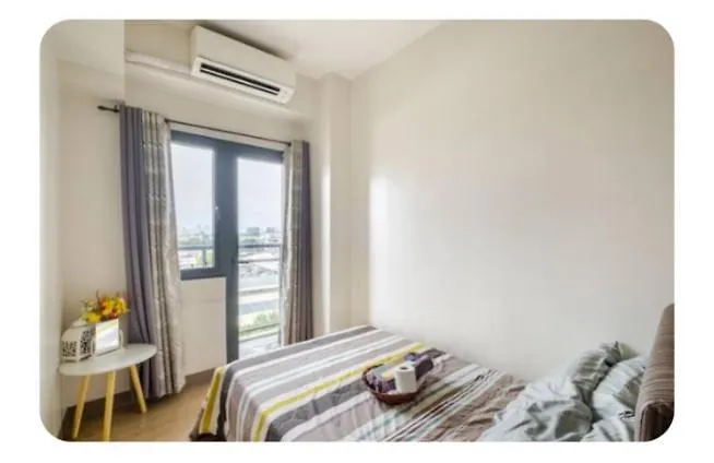Benjamin\'S Crib Staycation